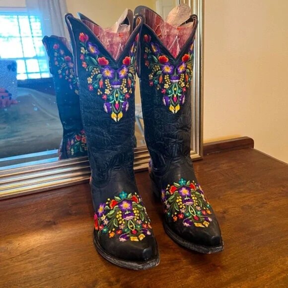 Old Gringo Boots - Picture 2 of 6